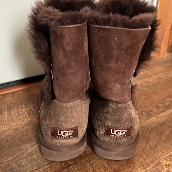 UGG Bailey Button Women Brown Boot | Size 7 - Picture 6 of 11